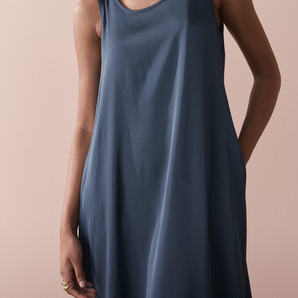 Sleeveless Long Dress